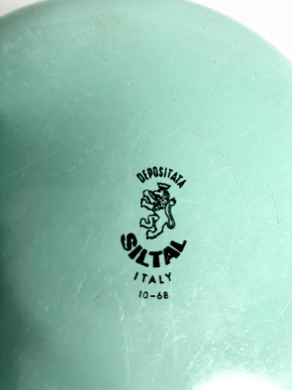 Vintage Siltal Italy Enamel 2 Quart Pot Dutch Oven Egyptian Revival Pattern